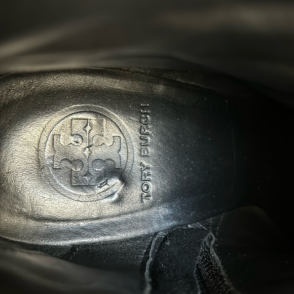 TORY BURCH LOGO SUEDE ANKLE BOOTIE - Picture 9 of 16